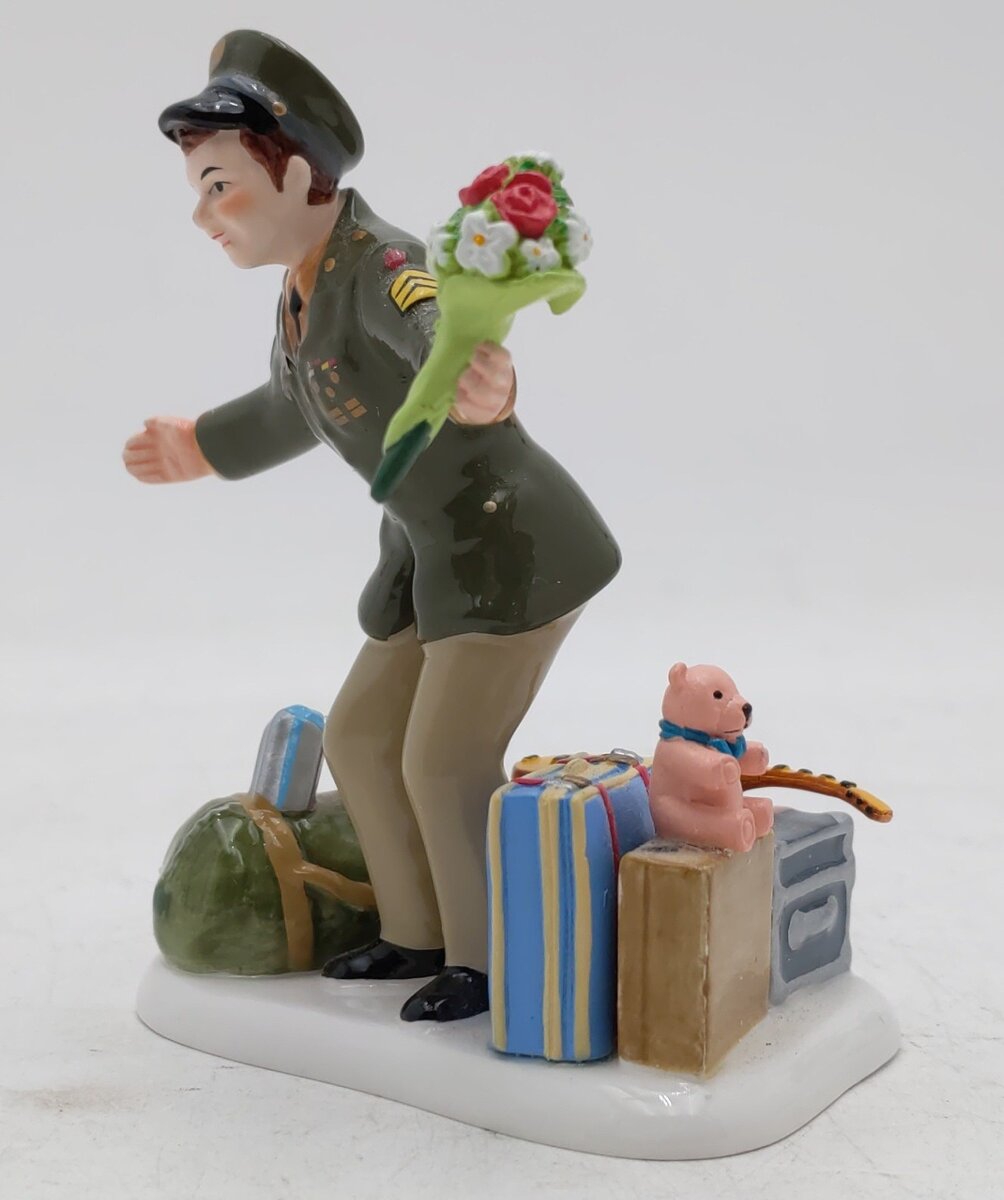 Dept 56 56.55209 The Snow Village "I'm Home" Ceramic Figure EX/Box