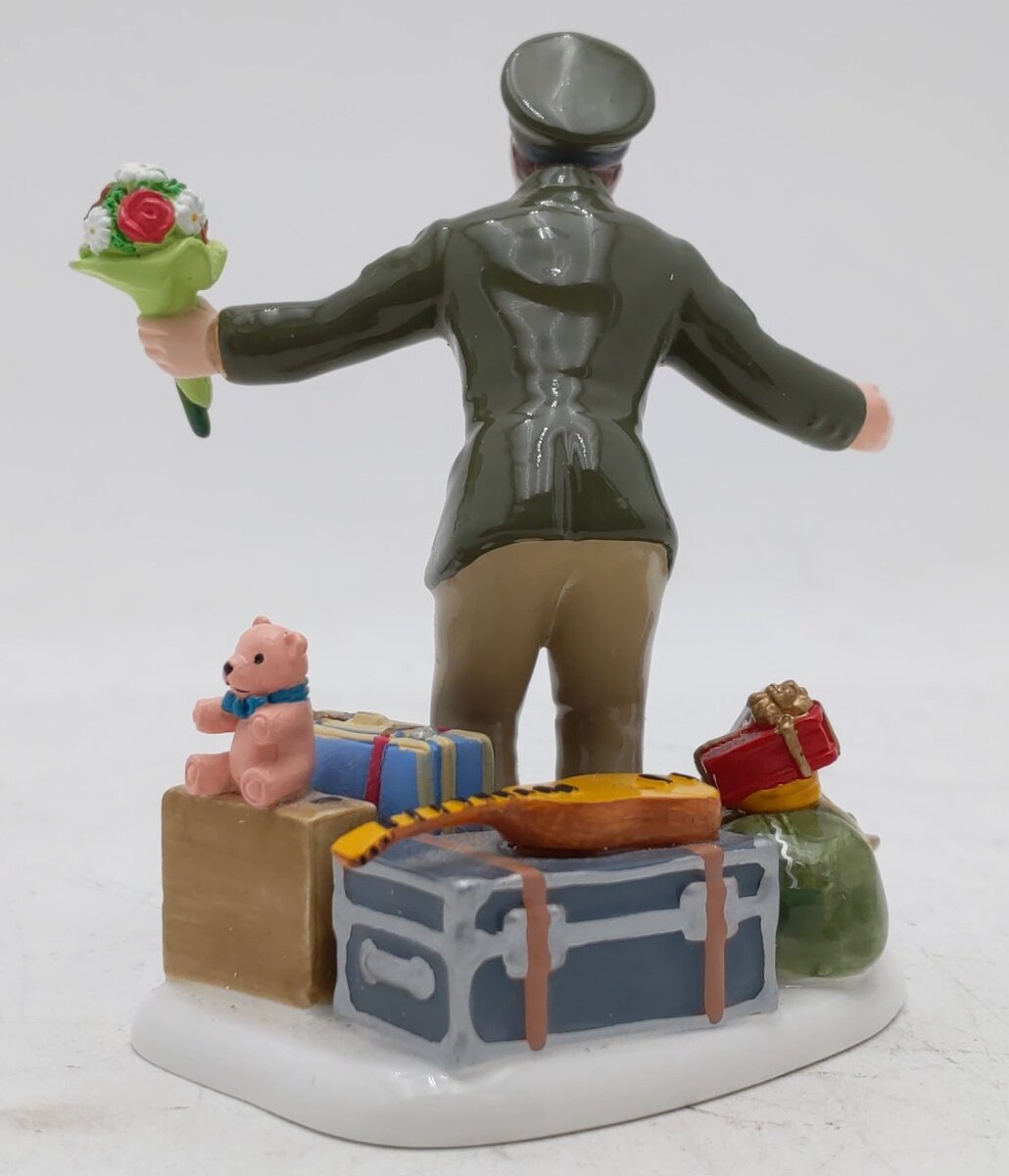 Dept 56 56.55209 The Snow Village "I'm Home" Ceramic Figure EX/Box