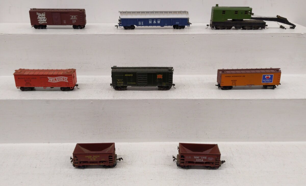HO Scale Assorted Freight Cars [8] VG