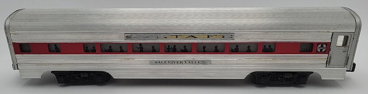 Lionel Vintage O Gauge Custom Santa Fe Aluminum Passenger Cars (2)