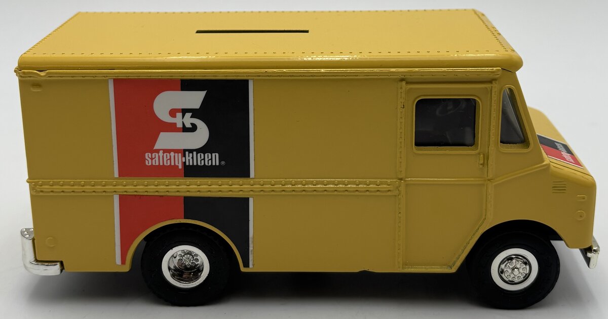 Ertl 9289 1:43 Safety-Kleen 1996 Grumman-Olsen Kurbmaster Van Bank EX/Box