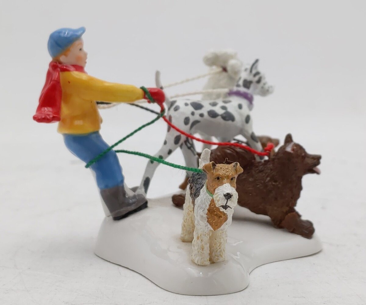 Dept 56 56.55260 The Original Snow Village "Who's Walking Who?" Ceramic Figure EX/Box