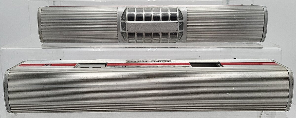 Lionel Vintage O Gauge Custom Santa Fe Aluminum Passenger Cars [2]