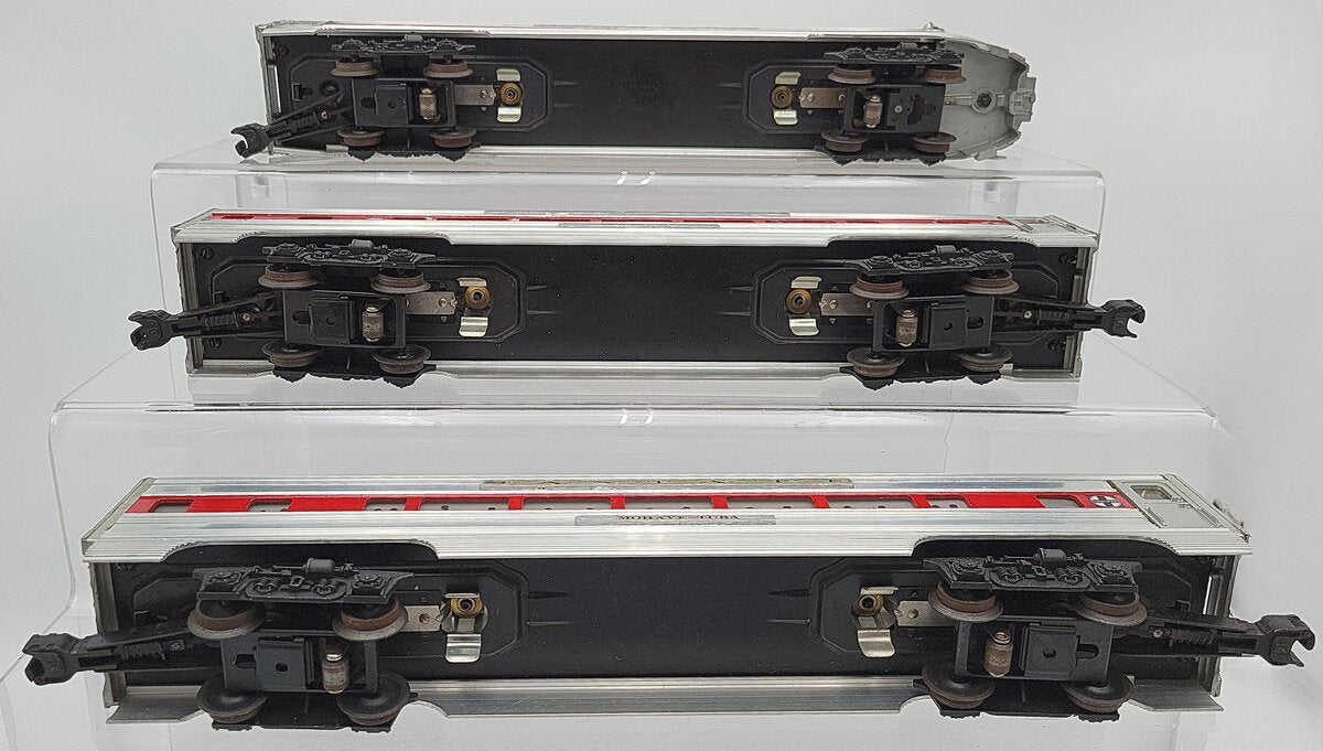 Lionel Vintage O Gauge Custom Santa Fe Aluminum Passenger Cars [3]