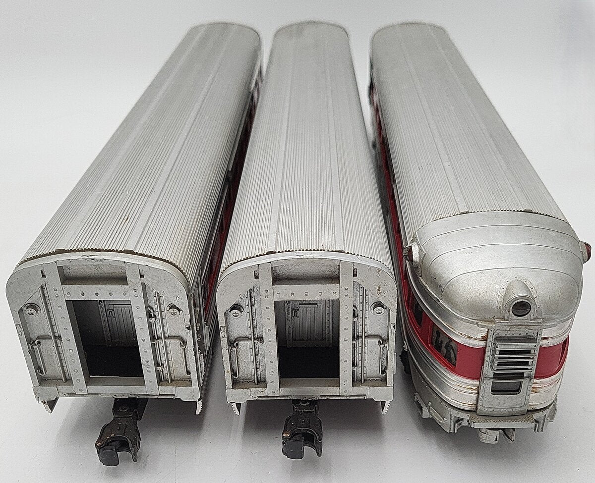 Lionel Vintage O Gauge Custom Santa Fe Aluminum Passenger Cars [3]