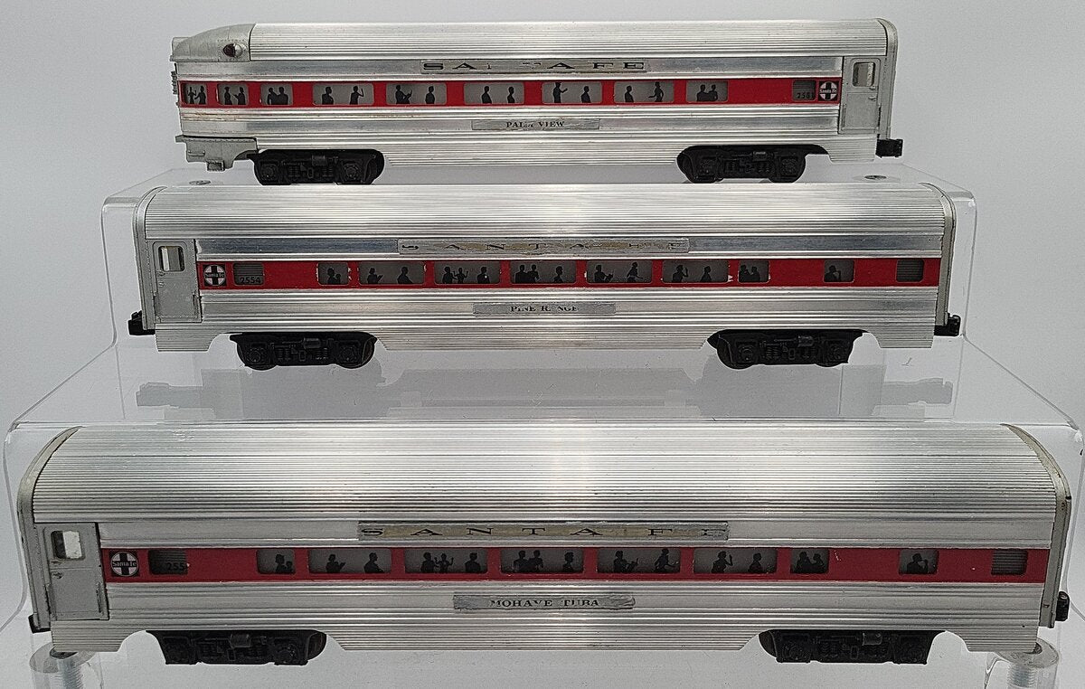 Lionel Vintage O Gauge Custom Santa Fe Aluminum Passenger Cars [3]