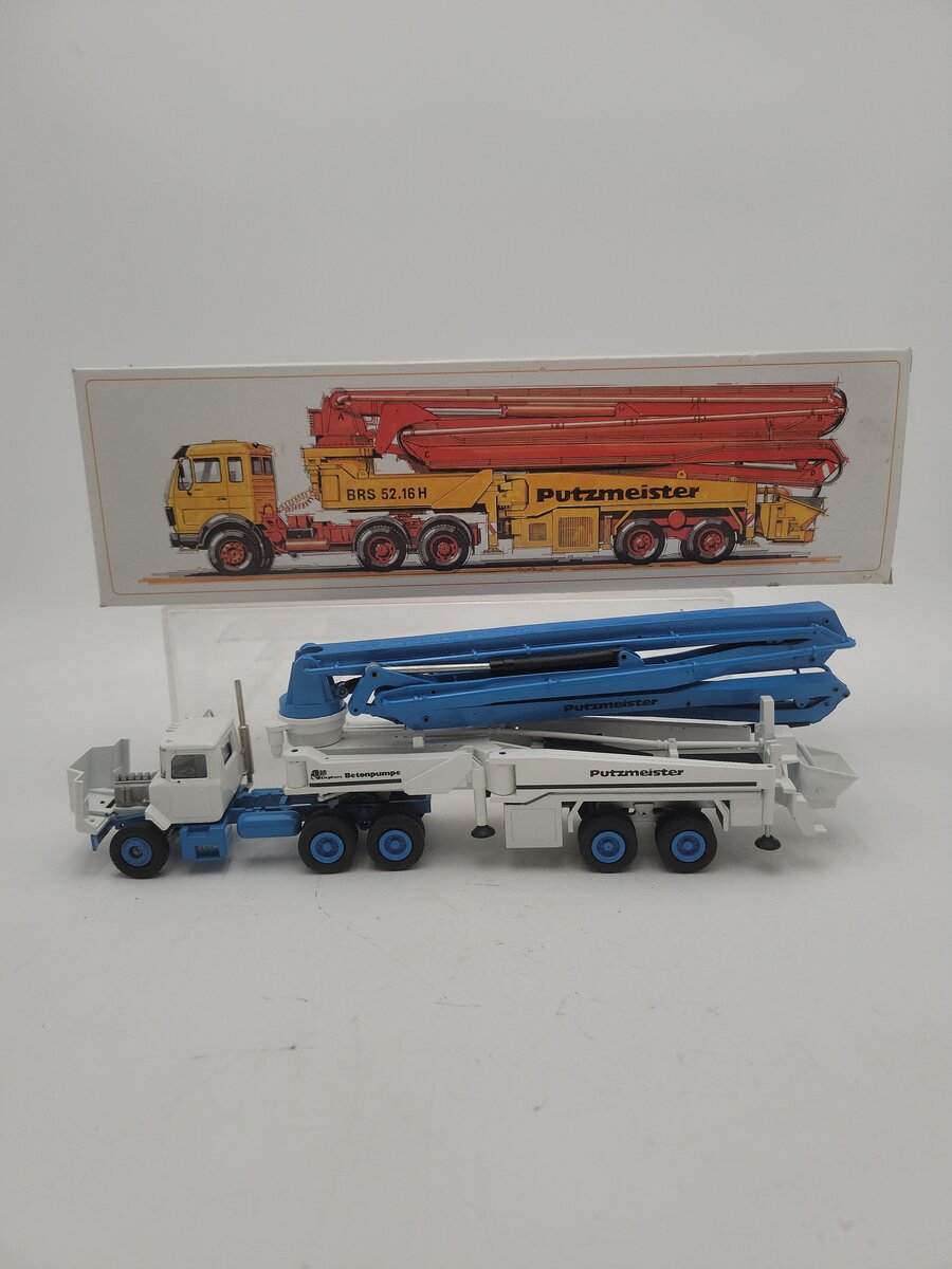 Conrad 3006 1:50 Diecast White/Blue Putzmeister Concrete Pump Mack Truck EX/Box