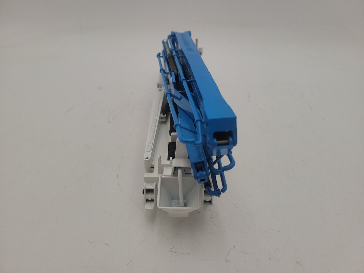 Conrad 3006 1:50 Diecast White/Blue Putzmeister Concrete Pump Mack Truck EX/Box