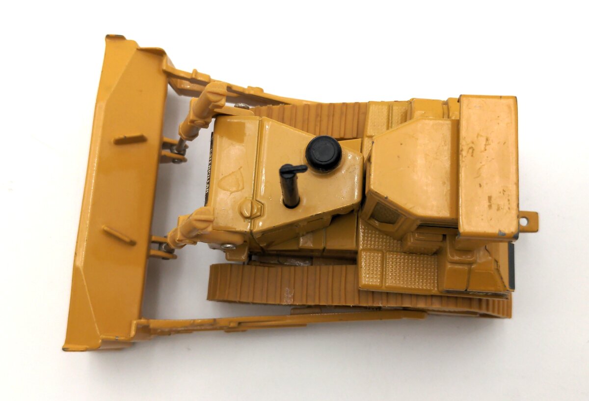 Ertl 1856F 1:50 Scale Diecast CAT D1ON Dozer LN