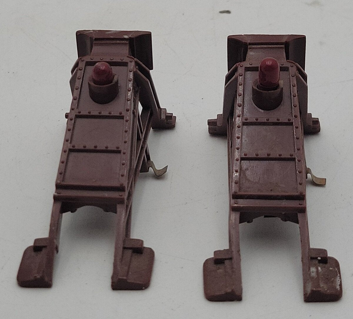 Lionel 6-12715 O and O27 Gauge Illuminated Plastic Bumpers (Set of 2) EX/Box