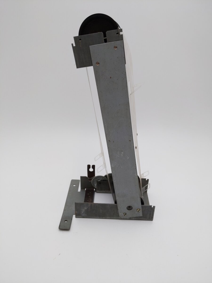 Lionel 5440 Vintage HO Matterhorn Lift Assembly/Box