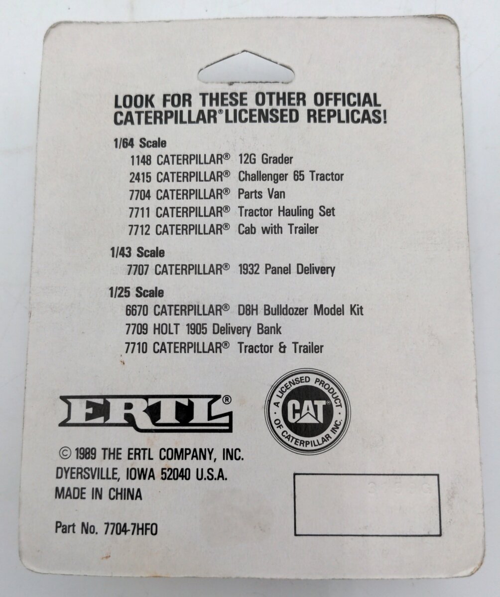 Ertl 7704 1:64 Scale Diecast Caterpillar Parts Van NIB