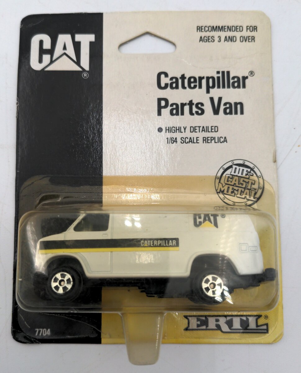 Ertl 7704 1:64 Scale Diecast Caterpillar Parts Van NIB