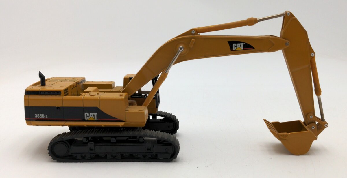 Norscot 55124 1:64 Scale Diecast Caterpillar 385B L Excavator LN