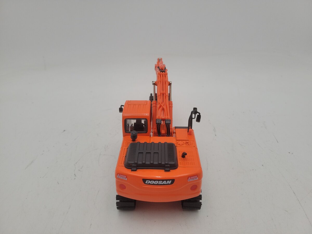 Doosan 225LCA 1:40 Diecast Doosan Hydraulic Excavator LN/Box