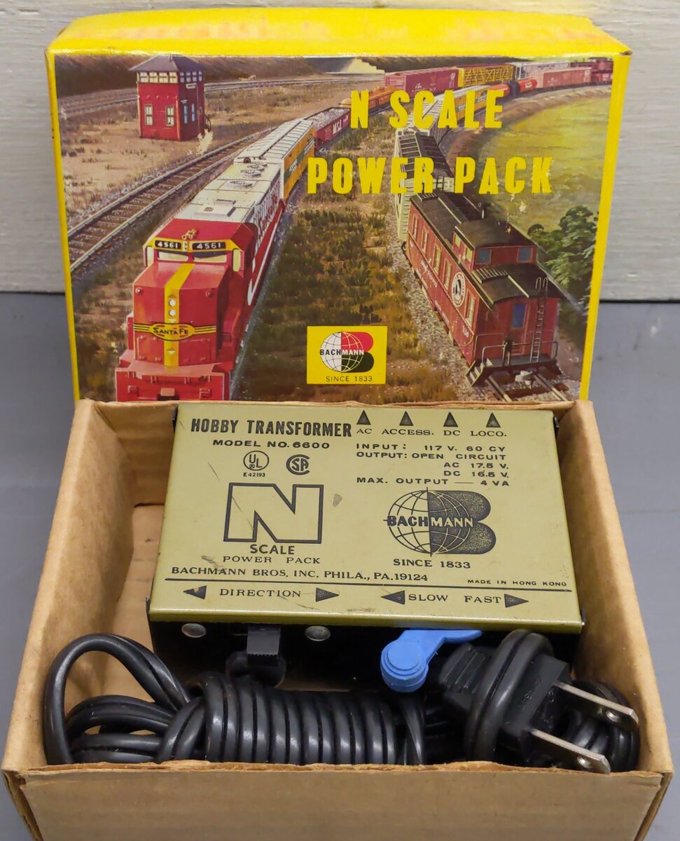 Bachmann 4360:3000 N Scale Penn Central Budd Metroliner Train Set/Box