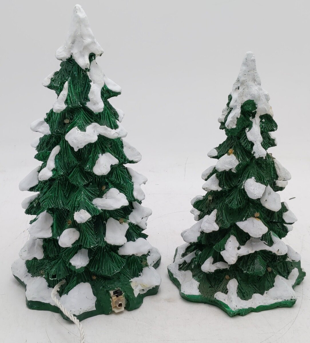 Dept 56 52604 Village Lighted Snow Capped Trees VG/Box