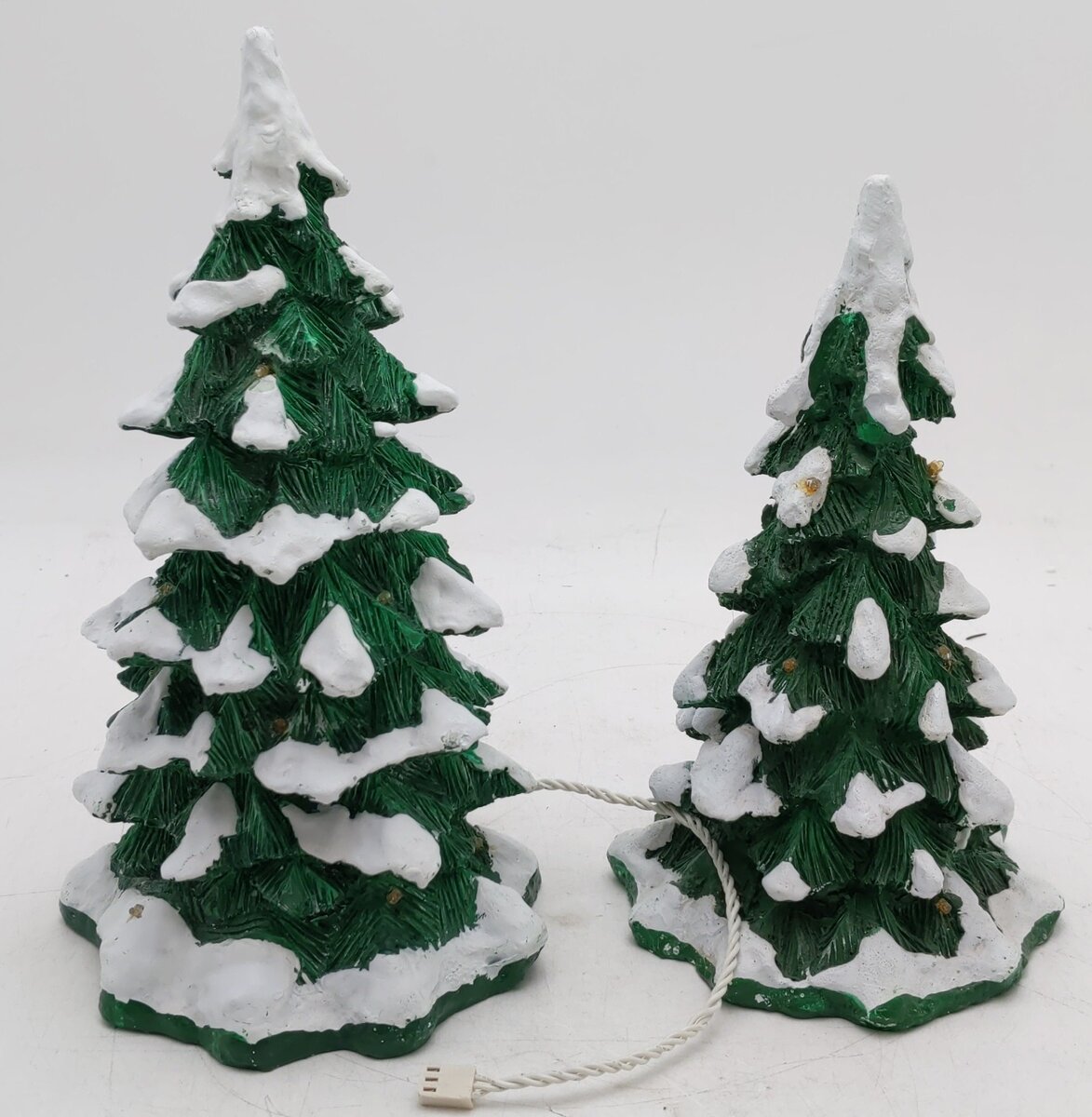 Dept 56 52604 Village Lighted Snow Capped Trees VG/Box