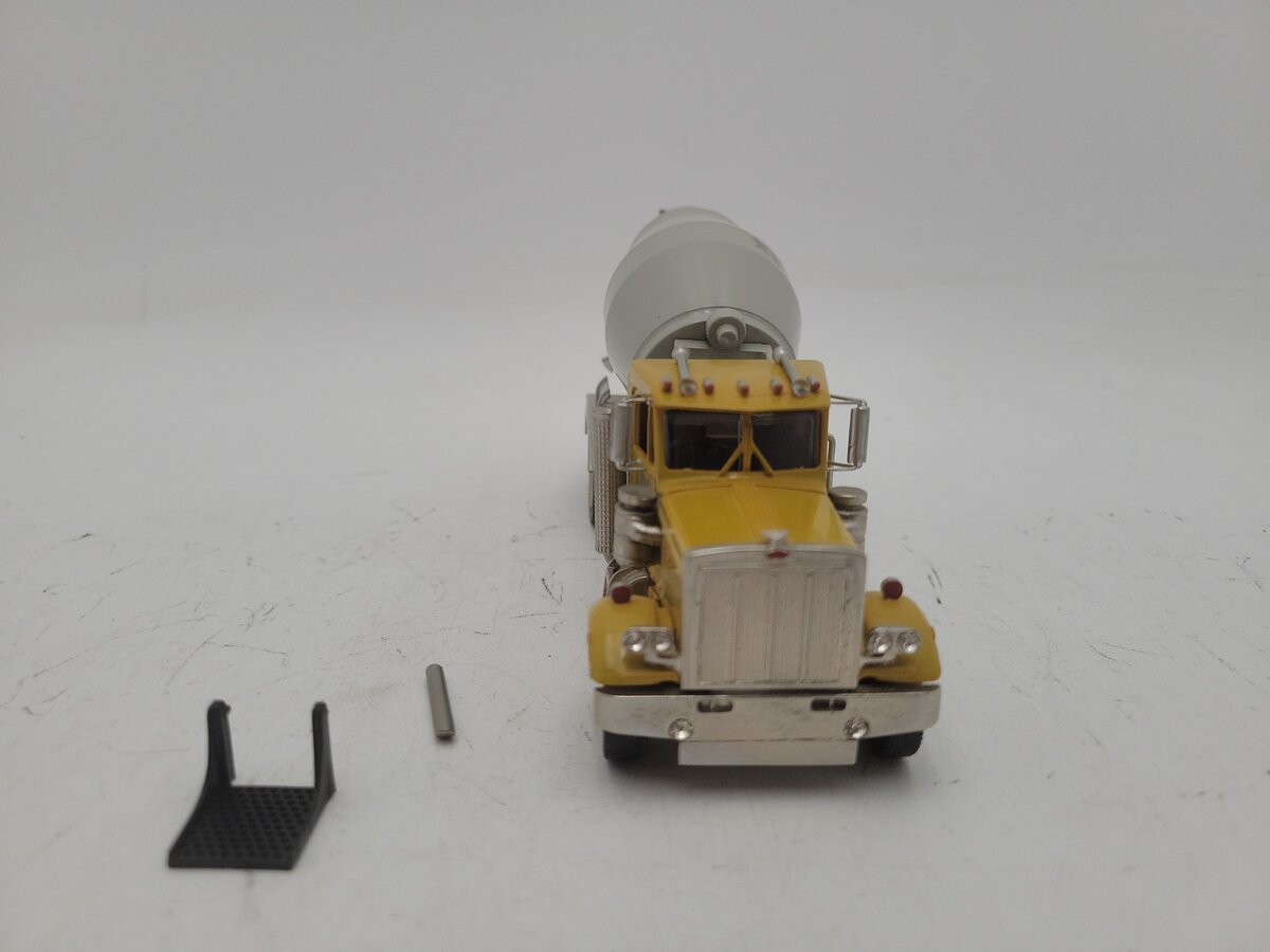 Acme 0280 1:50 Scale Diecast Mustard & Gray Cement Mixer 