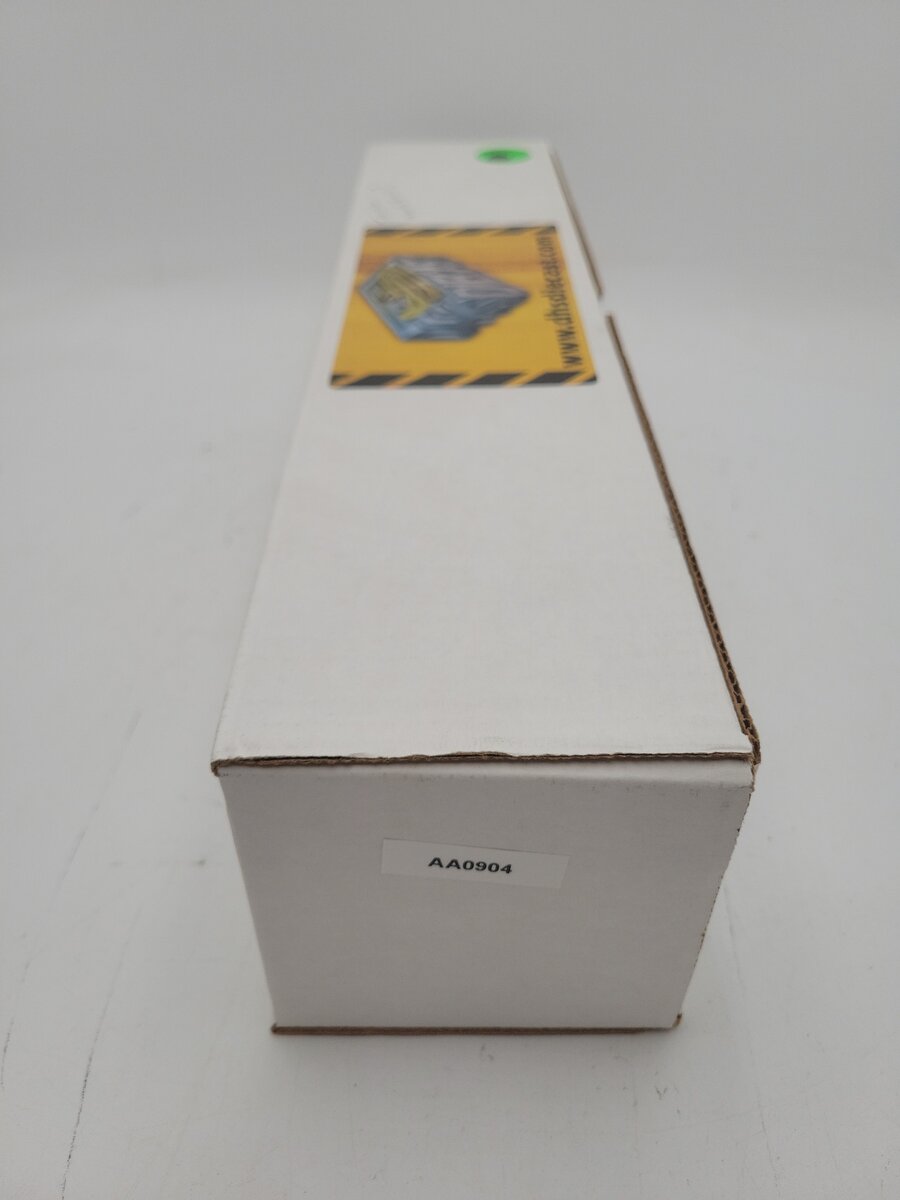 DHS 1:50 Scale Diecast Freightliner Century w/East Flatbed Trailer Schneider VG/Box