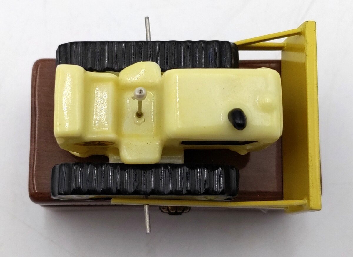Midwest of Cannon Falls 2181 Retrospect Series LE Bulldozer w/ Lunch Box PHB NIB