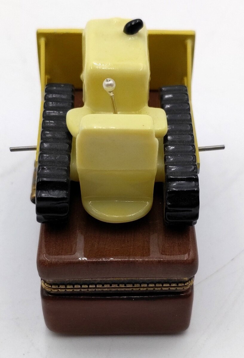 Midwest of Cannon Falls 2181 Retrospect Series LE Bulldozer w/ Lunch Box PHB NIB