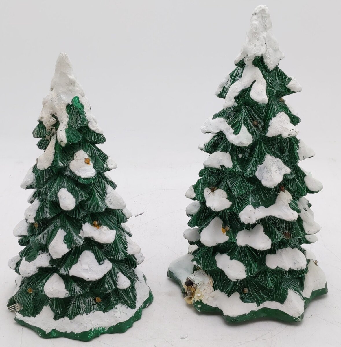 Dept 56 52604 Village Lighted Snow Capped Trees (Set Of 2) VG/Box