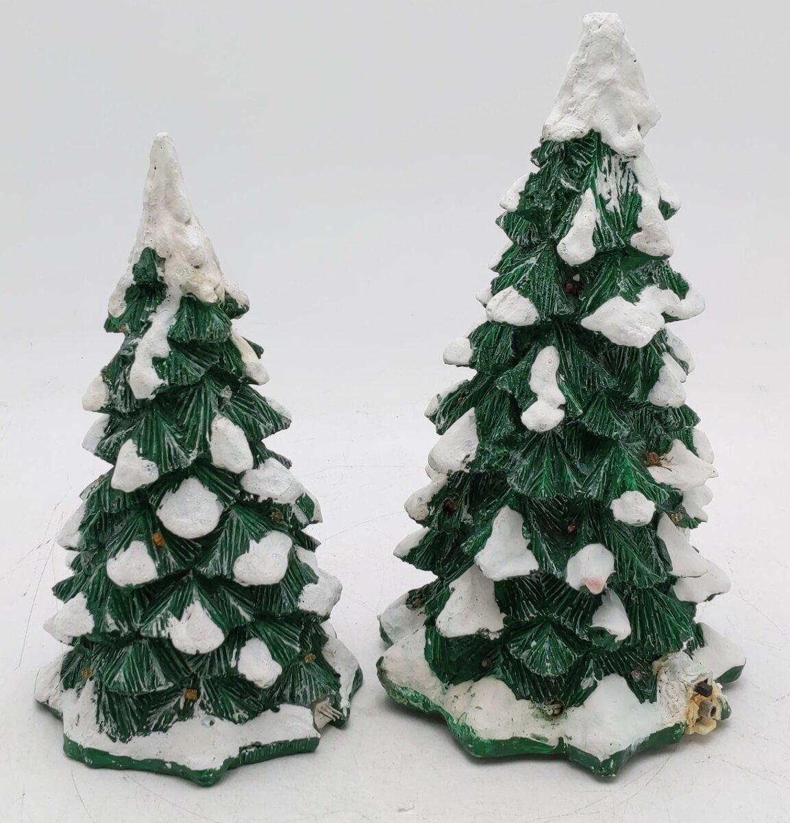 Dept 56 52604 Village Lighted Snow Capped Trees (Set Of 2) VG/Box
