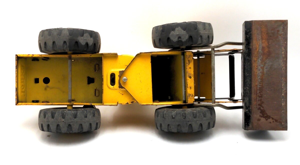 Tonka 3920 1:8 Scale Diecast Mighty Tonka Front End Loader