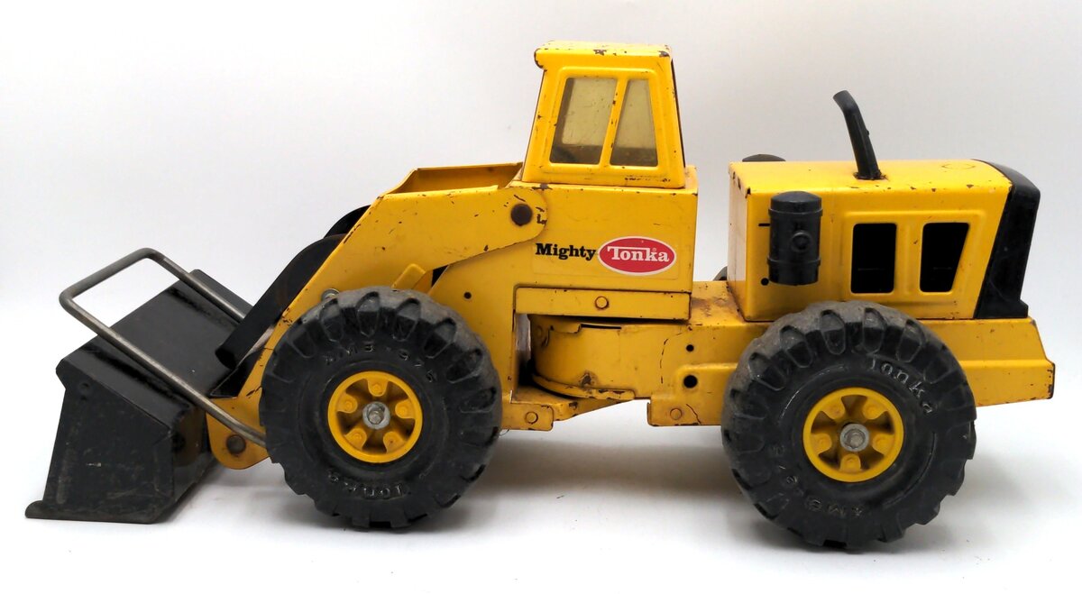 Tonka 3920 1:8 Scale Diecast Mighty Tonka Front End Loader