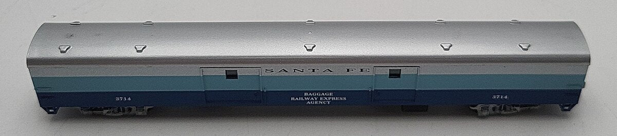 Con-Cor 1408210 N Scale Santa Fe Baggage Car #3714 EX/Box