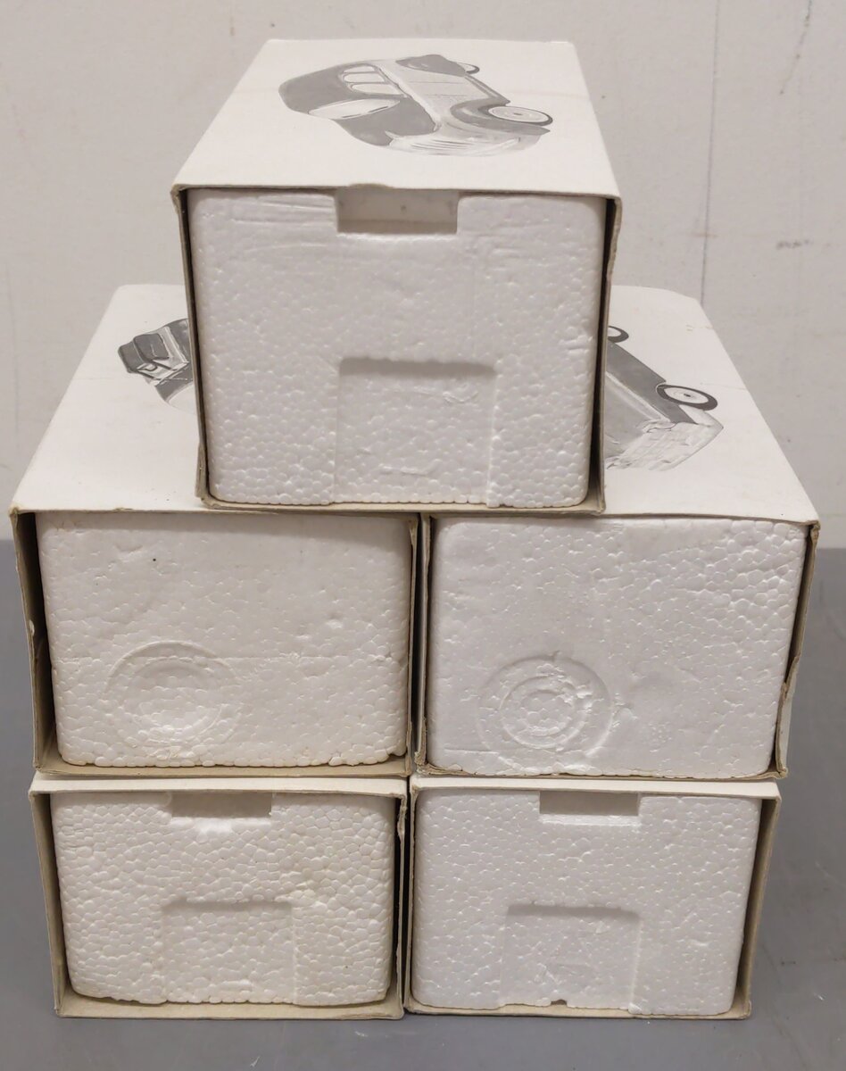 Department Assorted Snow Village Classic Cars [5] EX/Box