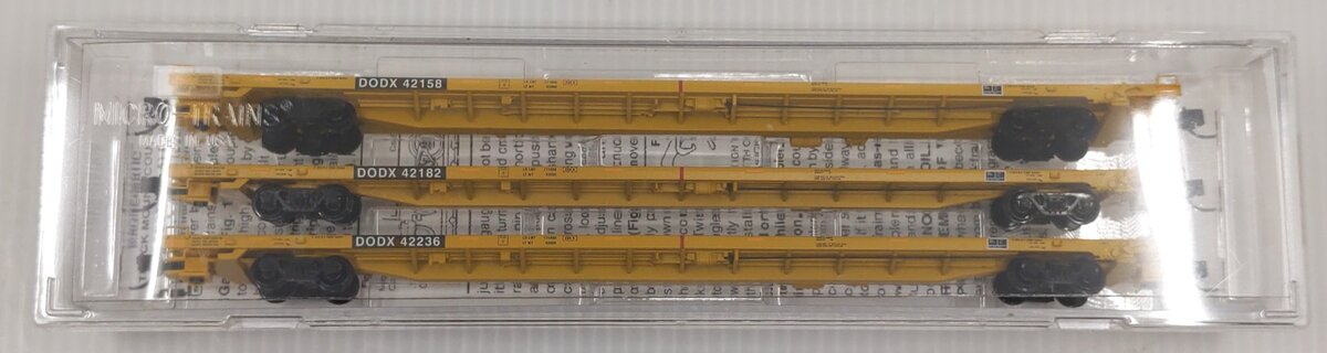 Micro-Trains 99301900 N Department Of Defense COFC Flatcar (Set of 3)
