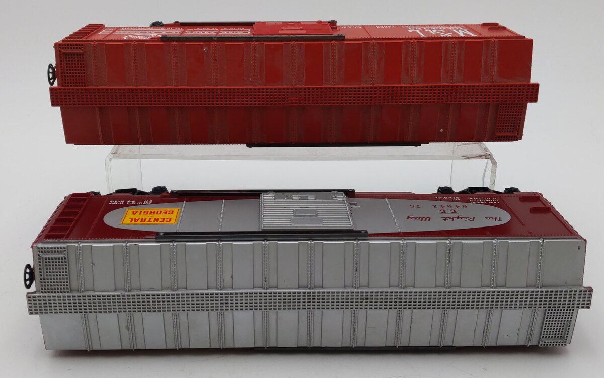 Lionel Vintage O Boxcars 6464-375, 6464-525 [2]