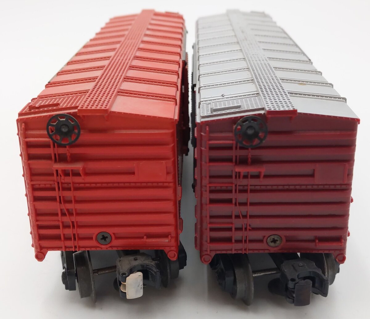 Lionel Vintage O Boxcars 6464-375, 6464-525 [2]