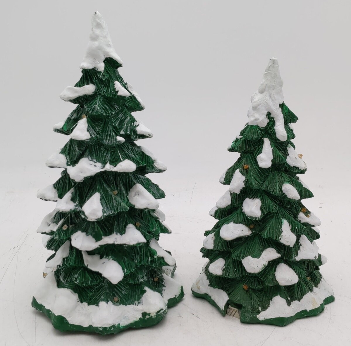 Dept 56 52604 Village Lighted Snow Capped Trees VG/Box