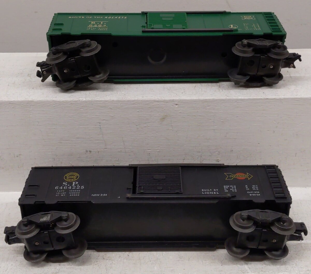 Lionel Vintage O Boxcars 6464-75, 6464-225 [2] VG