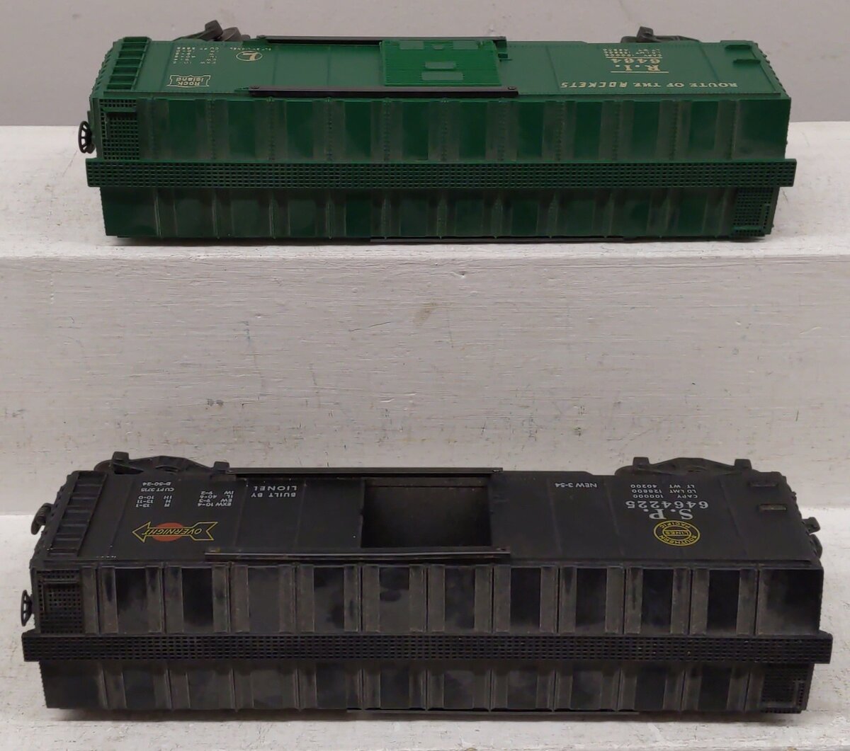 Lionel Vintage O Boxcars 6464-75, 6464-225 [2] VG