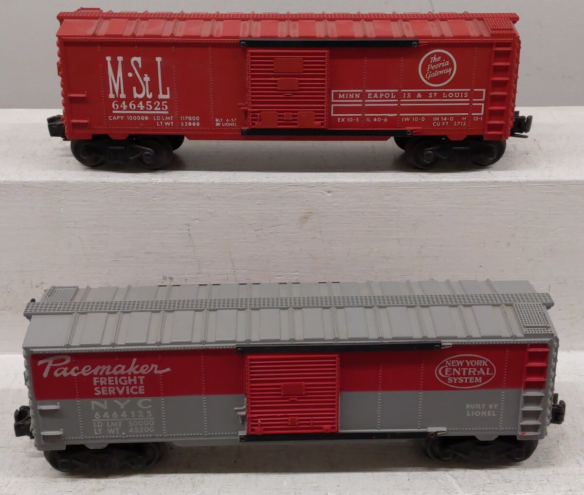 Lionel Vintage O Boxcars 6464-125, 6464-525 [2] VG