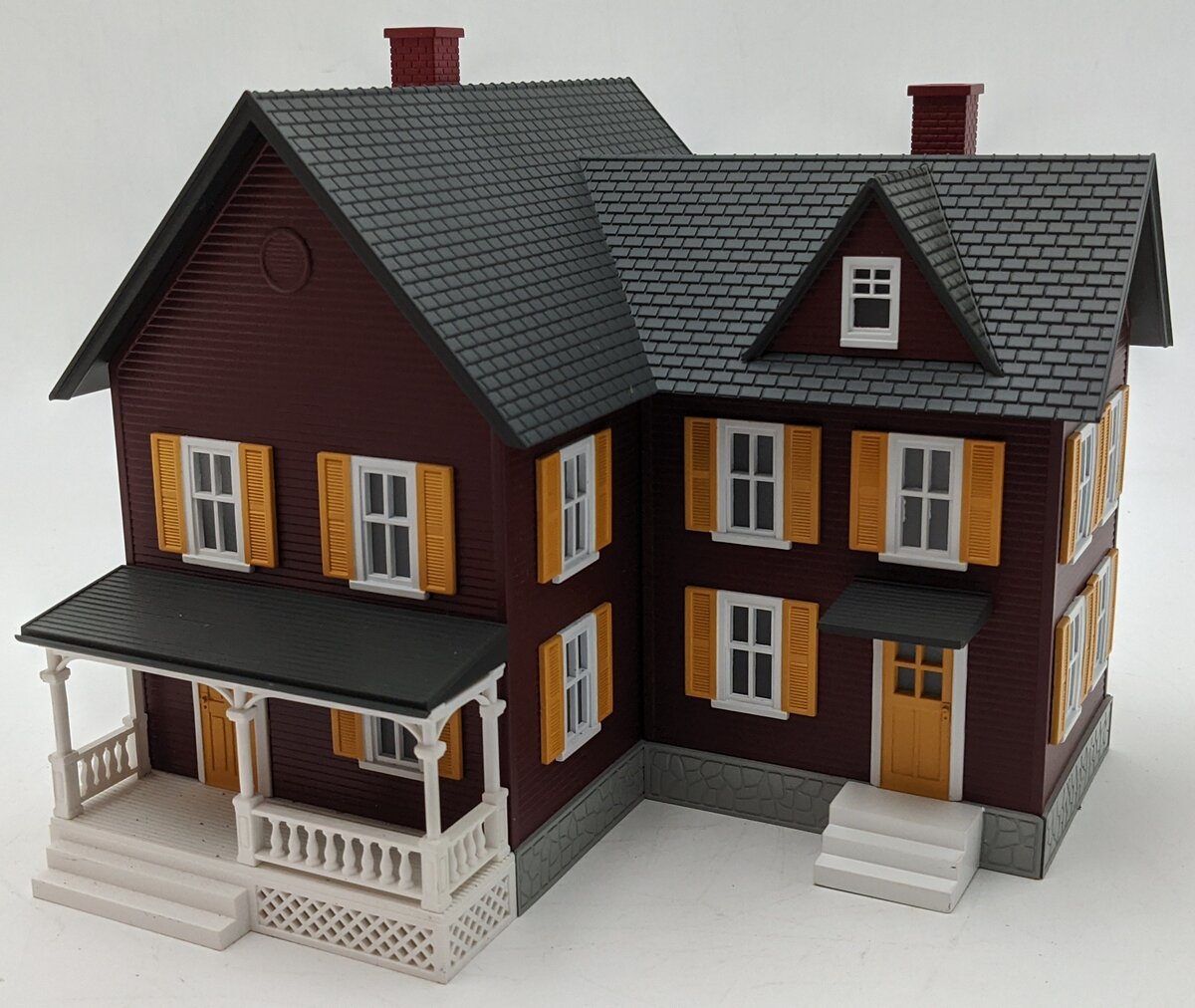 MTH 30-90253 O Scale Farm House - Maroon w/ Yellow Shutters EX/Box