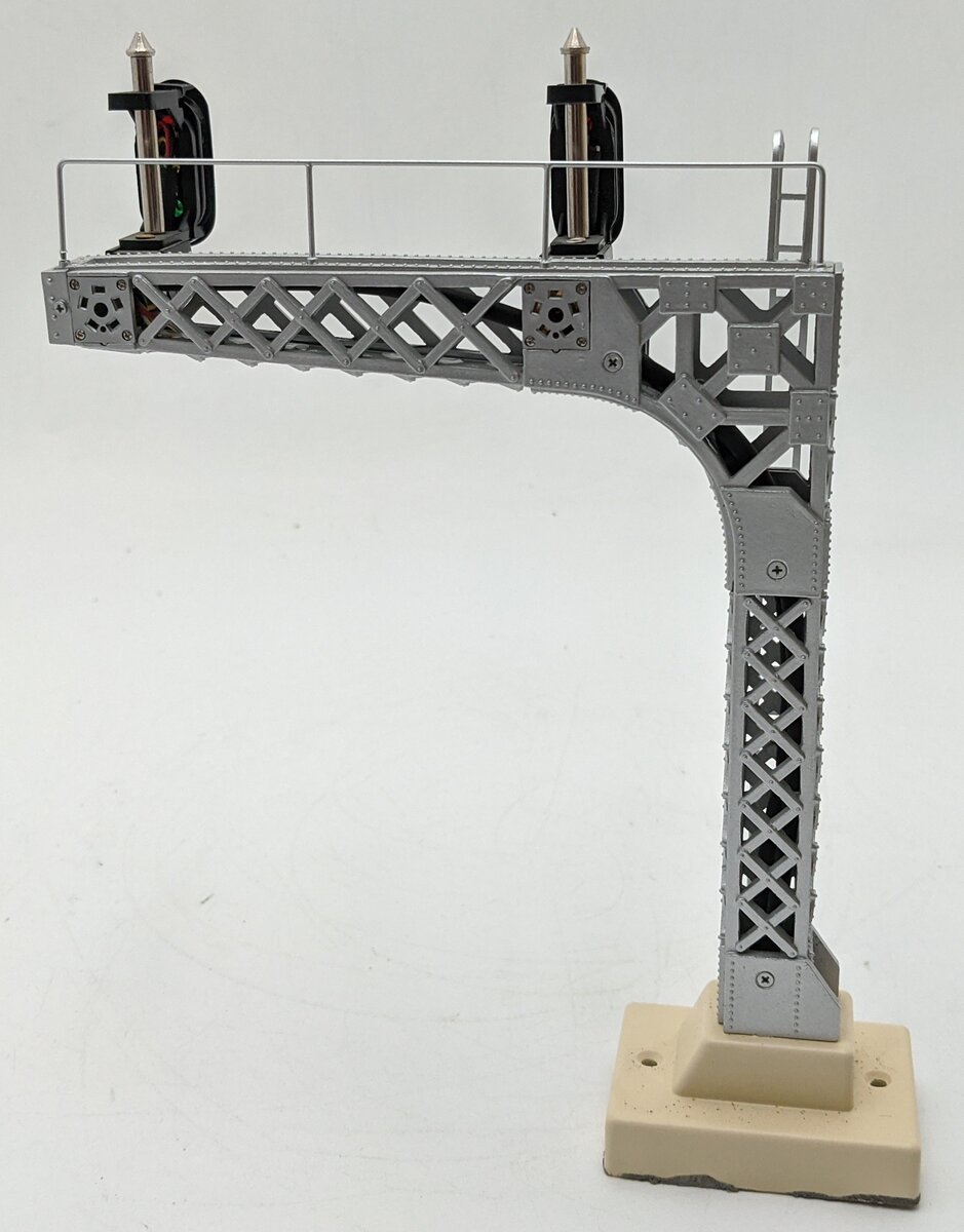MTH 30-11009 O Scale RailKing Cantilevered Signal Bridge VG/Box