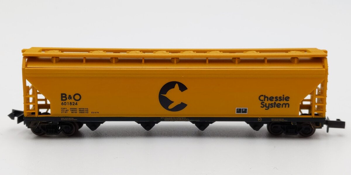Atlas 3957 N Scale B&O Chessie System ACF Centerflow 4-Bay Hopper #601824 EX/Box