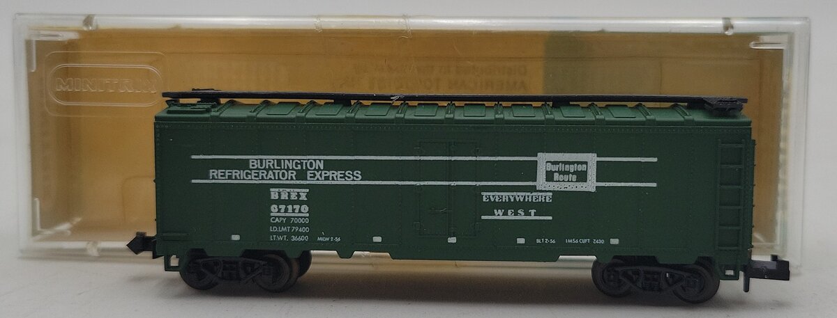Minitrix 3246 N Scale Burlington Reefer Car #67170 LN/Box