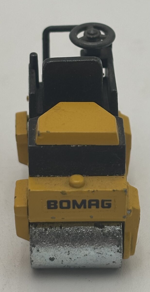 NZG 271 1:50 BOMAG BW 75 ADL Roller Diecast VG/Box