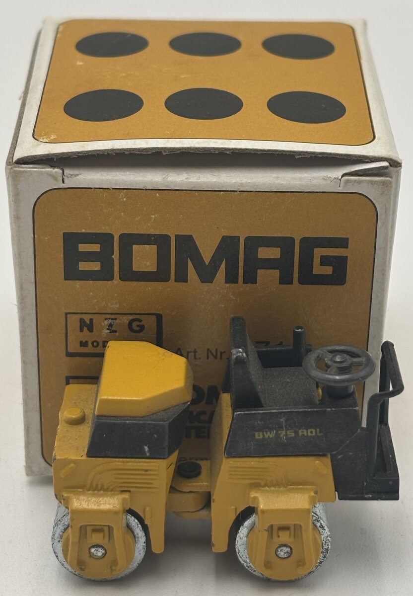NZG 271 1:50 BOMAG BW 75 ADL Roller Diecast VG/Box