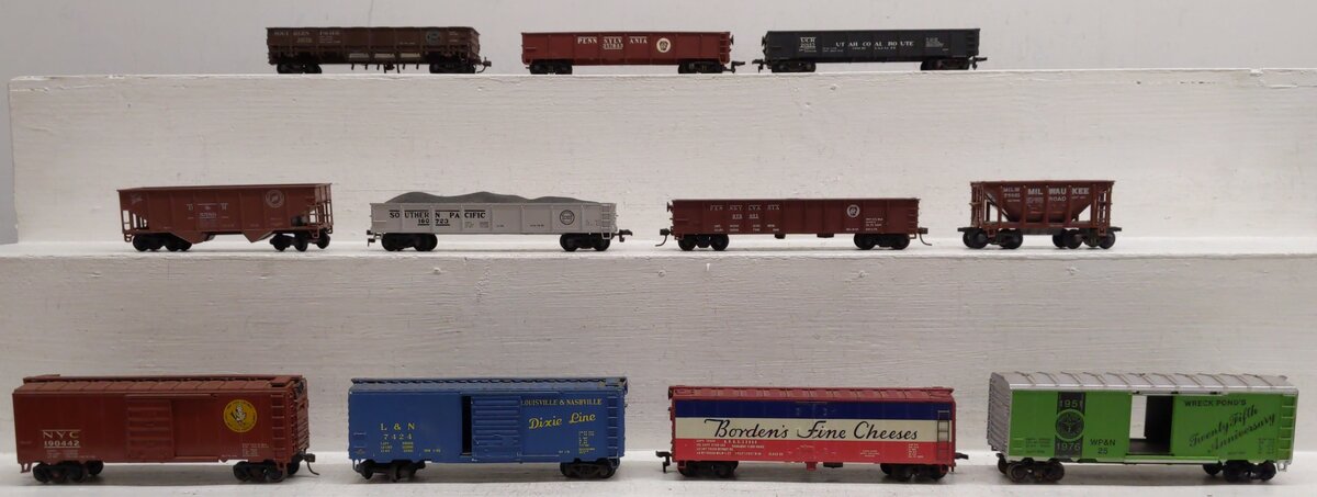 Mantua and Other HO Assorted Freight Cars [11]