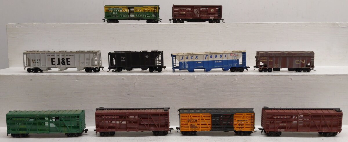 HO Assorted Freight Cars [10]