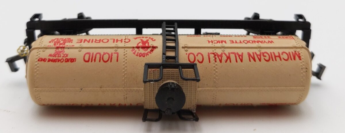 Minitrix 3292 N Scale Michigan Alkali Co. Tank Car #32308 LN/Box