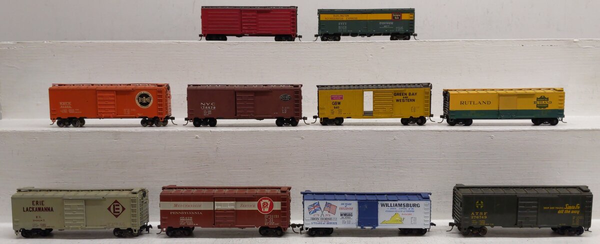 HO Assorted Freight Cars [10]