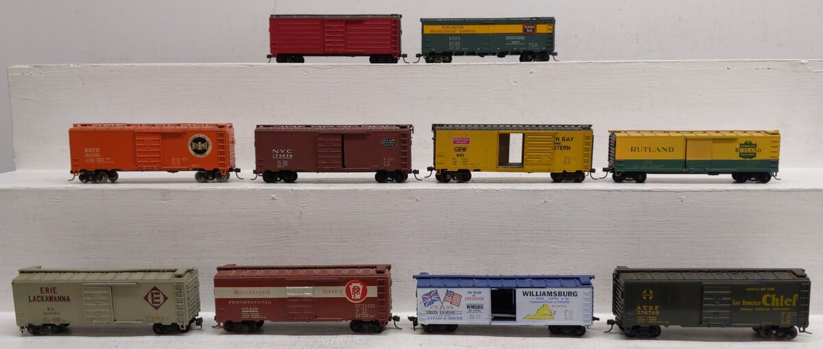 HO Assorted Freight Cars [10]